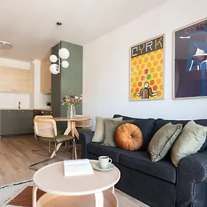 Flatbook - Center Aura 40 Apartment